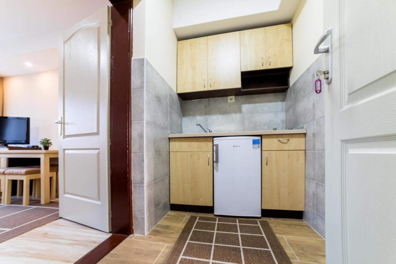 Apartments&Camping Zip Kremna ภายนอก รูปภาพ